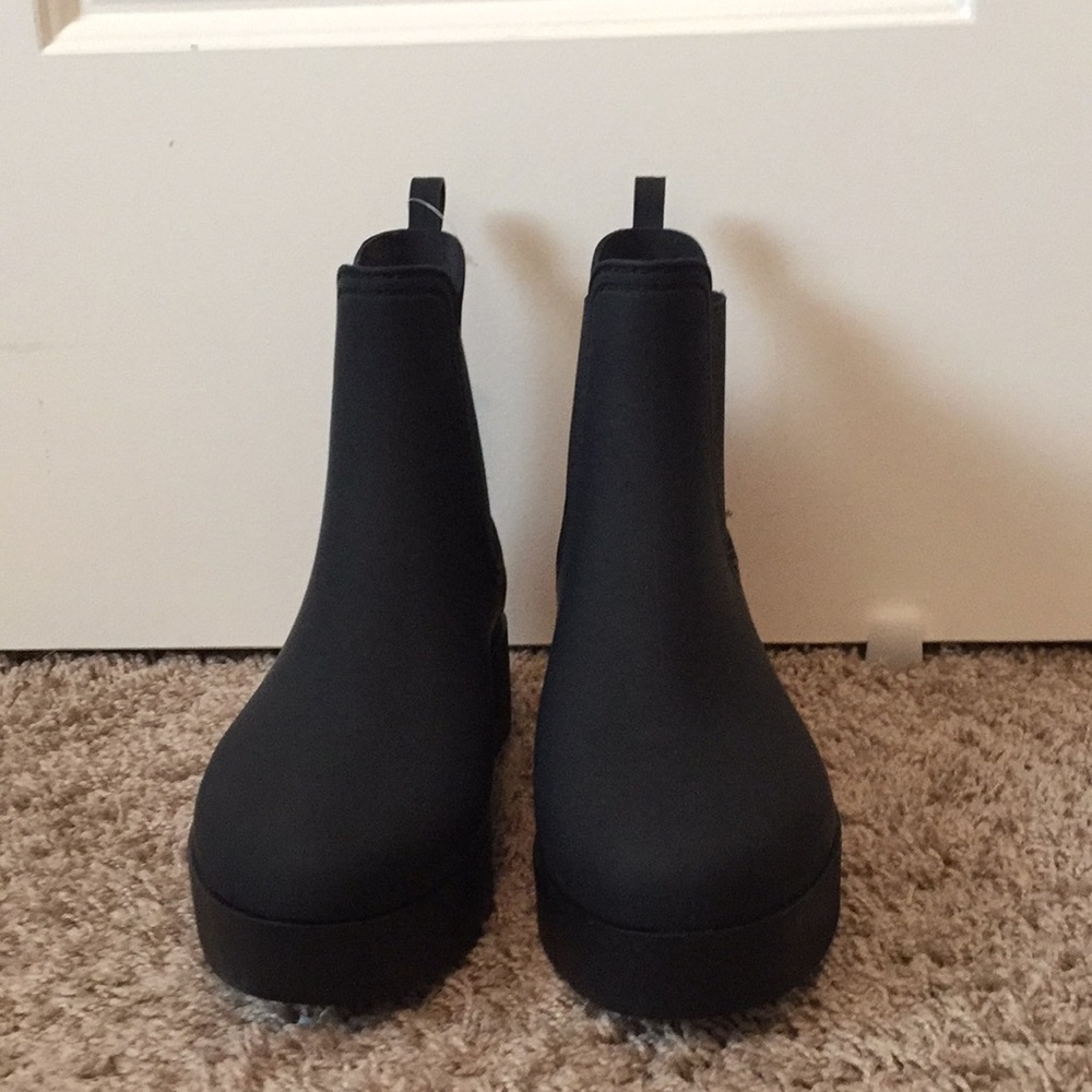 Black boots